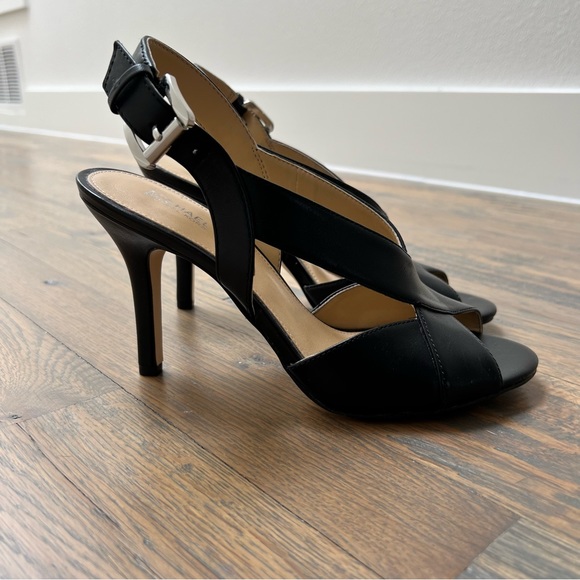 NWOT MICHAEL Michael Kors Black Heels - Picture 9 of 14